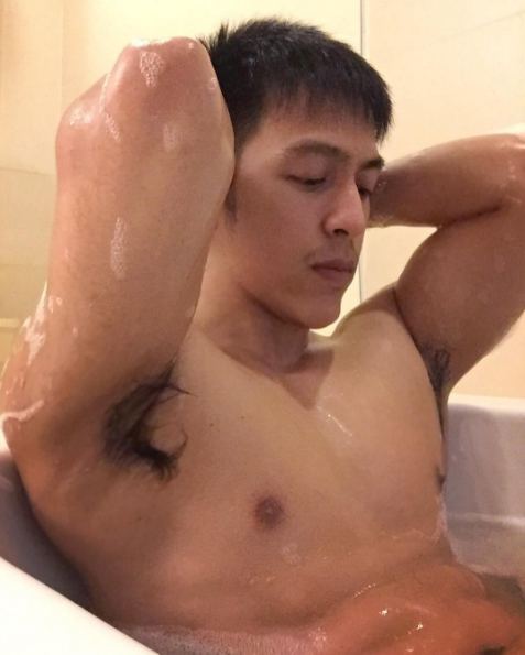 ผู้ชายพาเพลิน