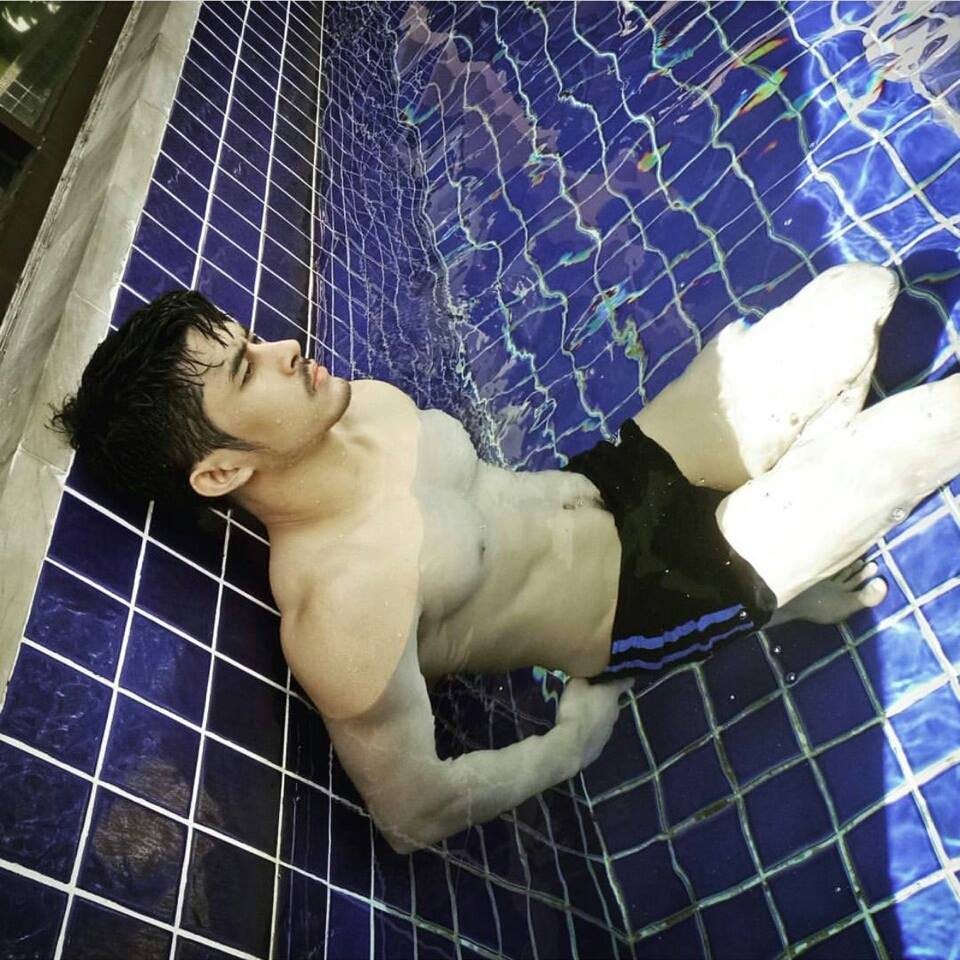 ยั่วรักจากผู้ชาย