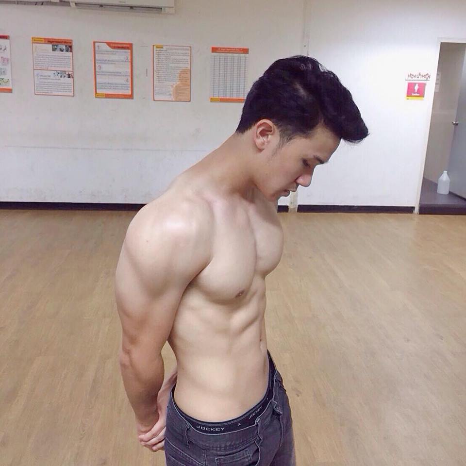 ยั่วรักจากผู้ชาย