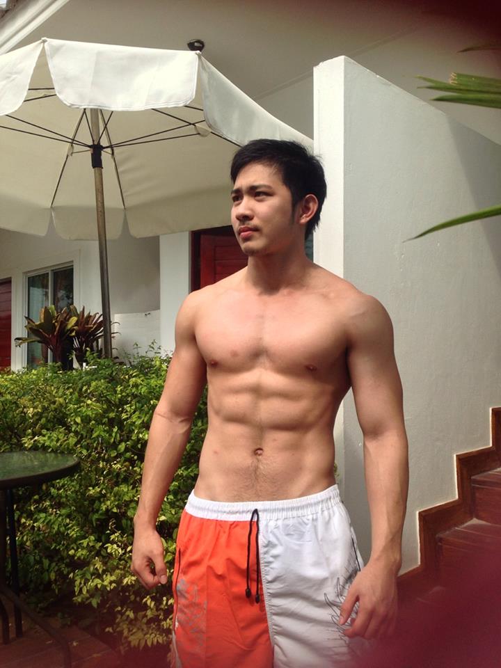 กันดั้มซักเซ็ต 1,121