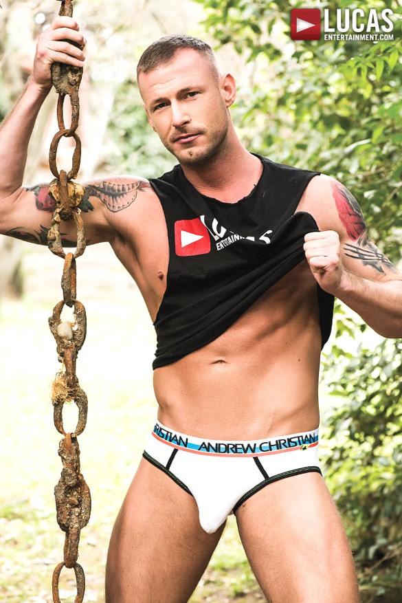Hot guy in underwear 154
