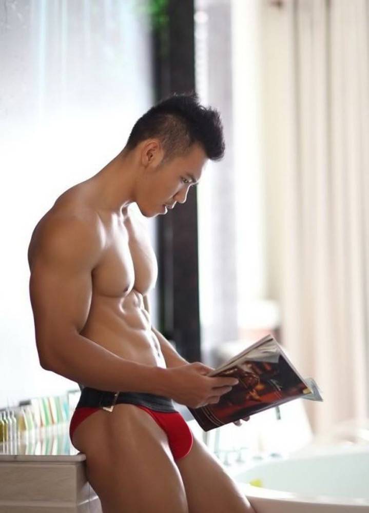 Sexy Asian Guys