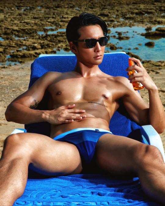 Sexy Asian Guys