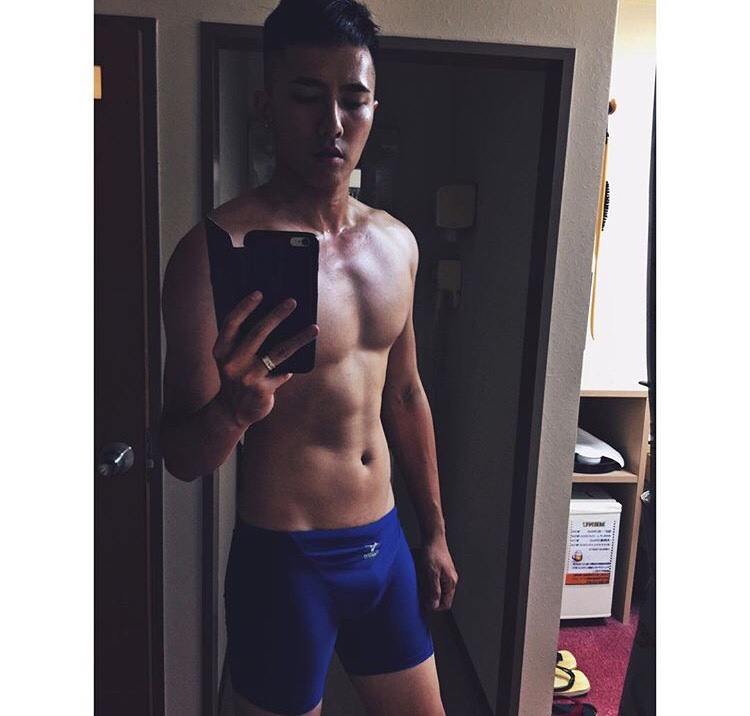 Sexy Asian Guys
