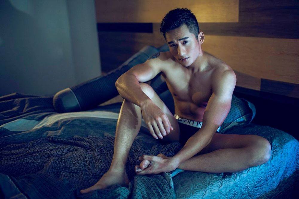 Sexy Asian Guys