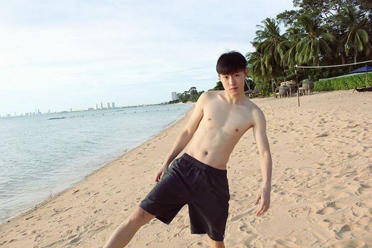 เลีย.