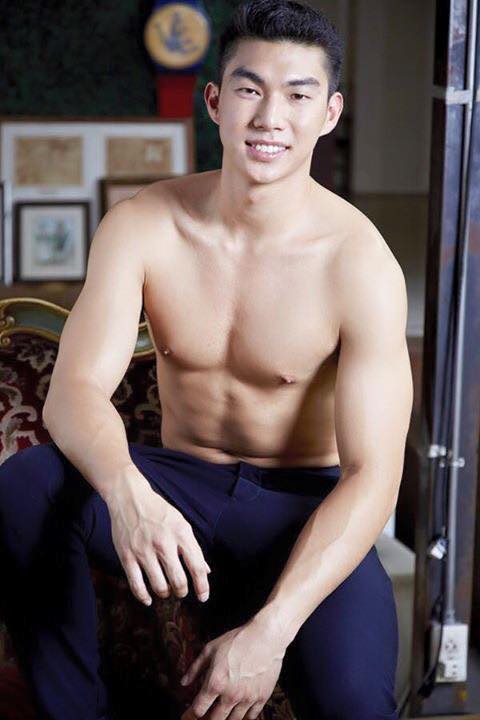 เลีย.