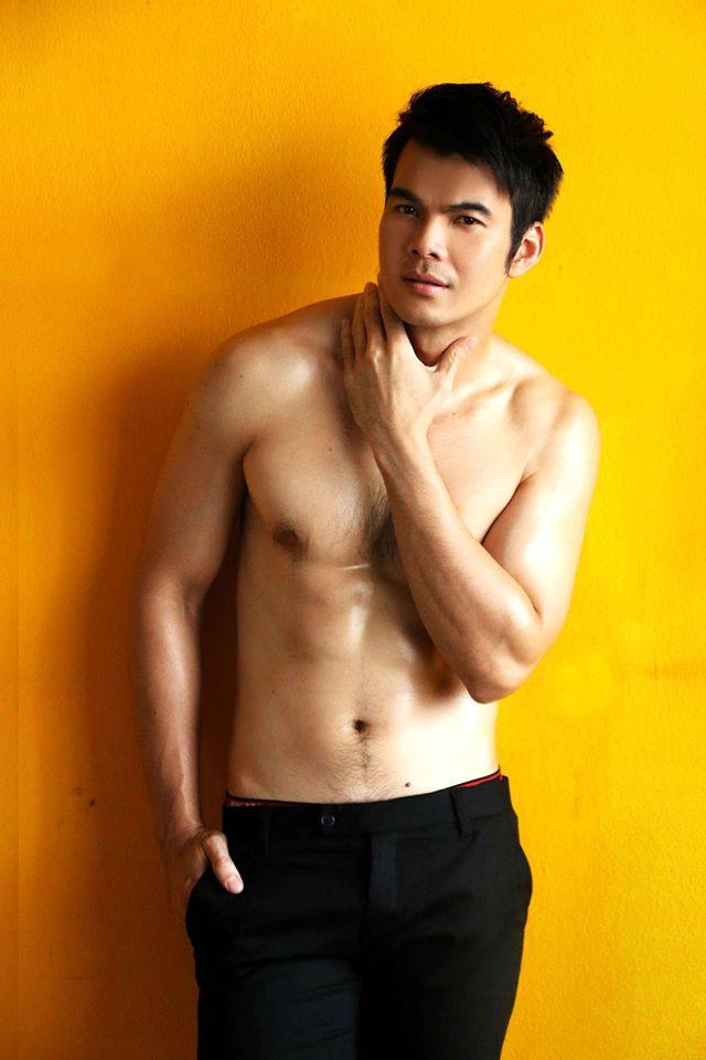 เลีย.