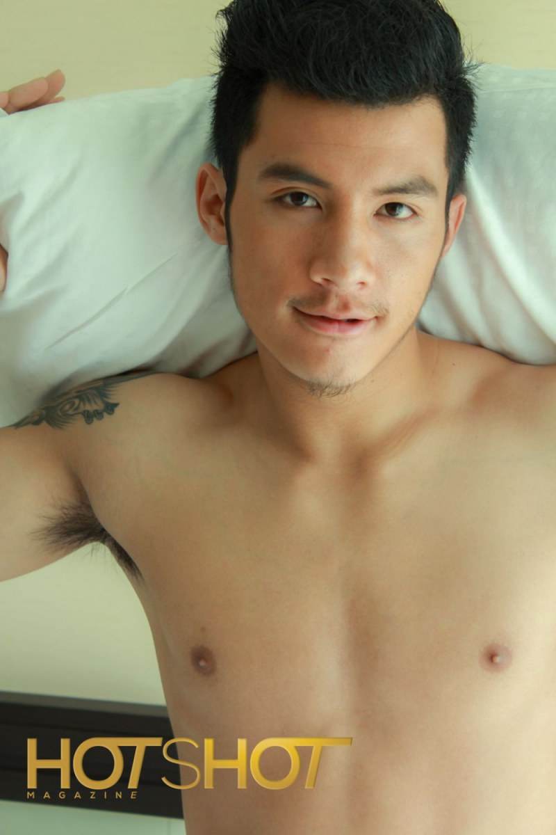 HOTSHOT magazine 01 Mr.Auu หนุ่มหล่อหน้าคมหุ่นแซ่บ