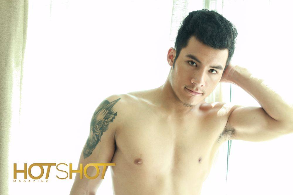 HOTSHOT magazine 01 Mr.Auu หนุ่มหล่อหน้าคมหุ่นแซ่บ