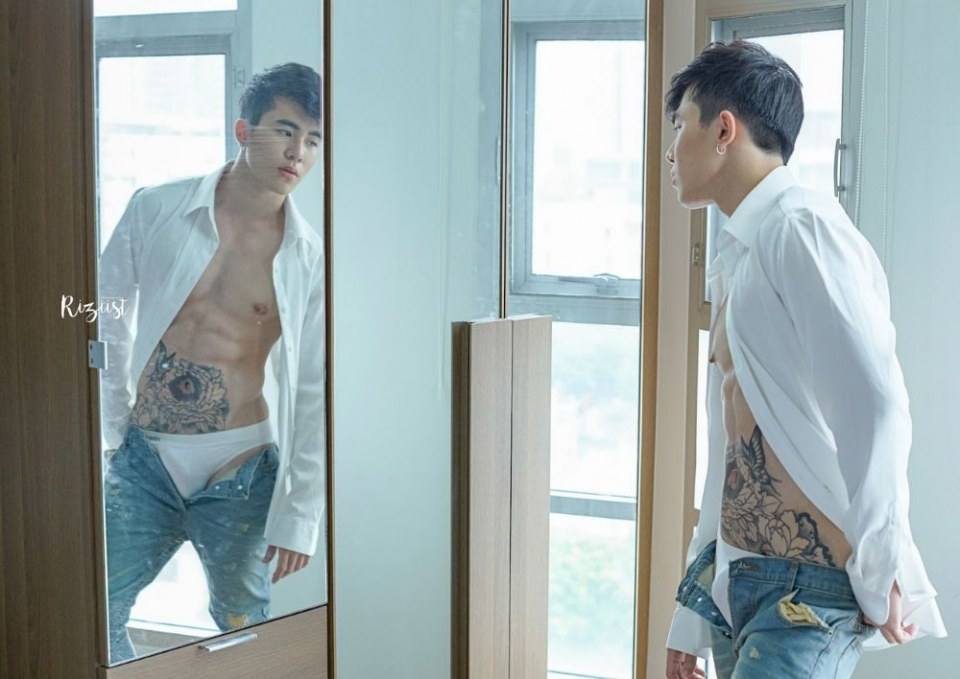 Sexy Guy 85