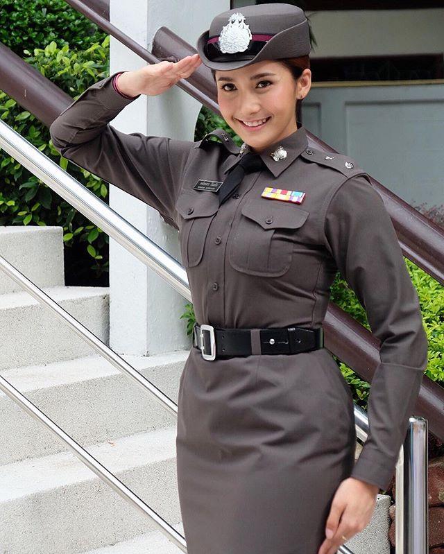 เหมือนดาว นางเอกน่ารักดี (น้องดิ้ง ลูกสาวสุรชัย สมบัติเจริญ)
