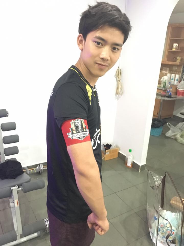บักหำต่ง เบิ้ลคนหล่อ