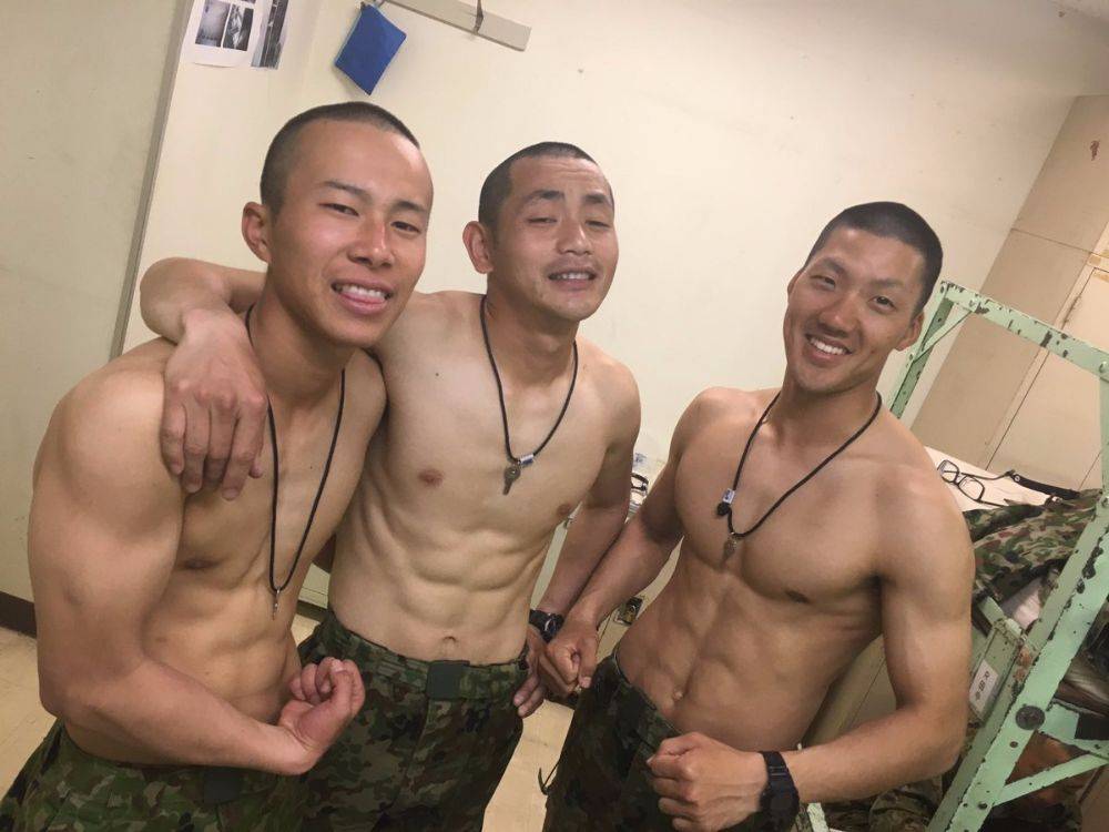 ผู้ชายแซบๆ