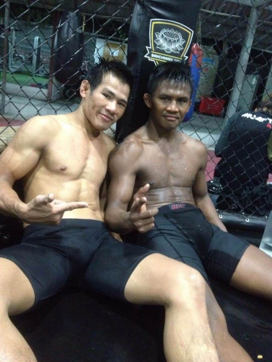 ผู้ชายแซบๆ