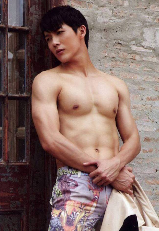 ดีเจหนุ่มรูปหล่อขวัญใจสาวไทย