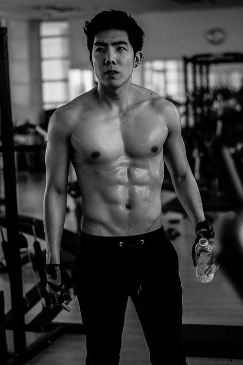 ดีเจหนุ่มรูปหล่อขวัญใจสาวไทย