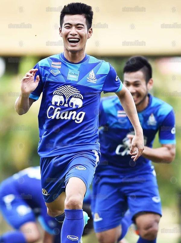 นักบอล "เป้าตุง"