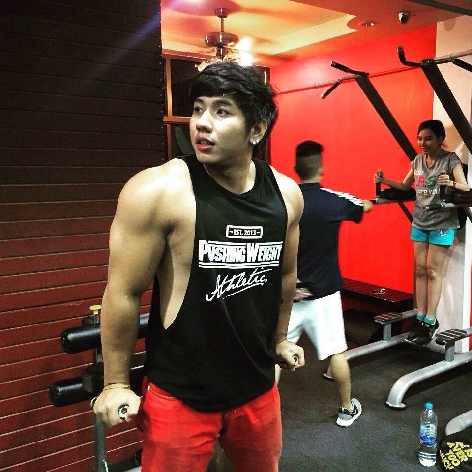 ยอดเยี่ยม 1,185