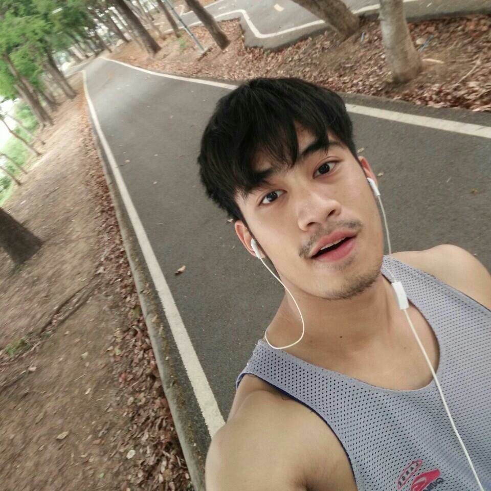 ยอดเยี่ยม 1,185