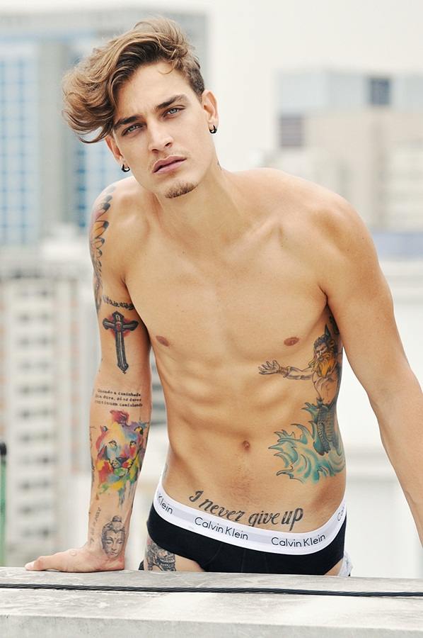 Dream Men 25