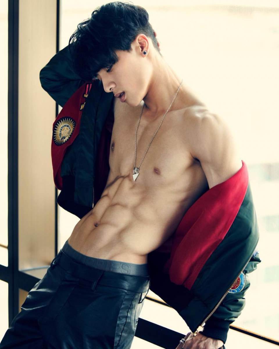 ส่อง ig  แซ่บๆหนุ่มๆ นิตยสาร Attitude Thailand