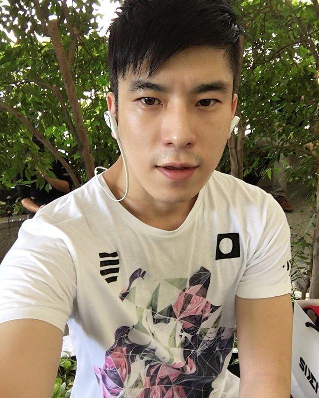 โอปป้างานดี! “อีแซฮุน” ครูสอนภาษาเกาหลีสุดหล่อ ที่สาวๆ หลายคนเห็นแล้วอยากพากันแห่สมัครเรียน!!