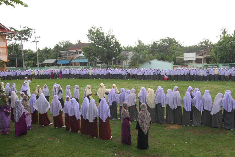โรงเรียนรุ่งโรจน์วิทยา