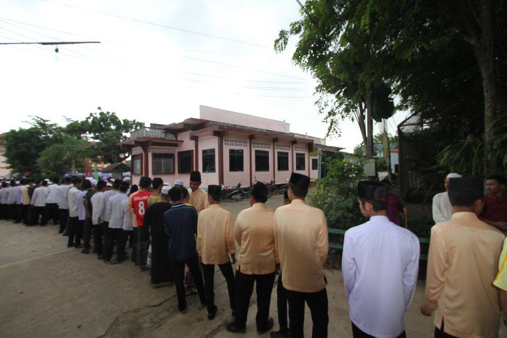 โรงเรียนรุ่งโรจน์วิทยา