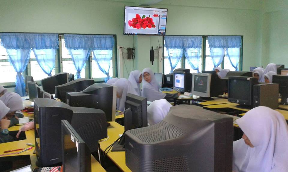 โรงเรียนรุ่งโรจน์วิทยา