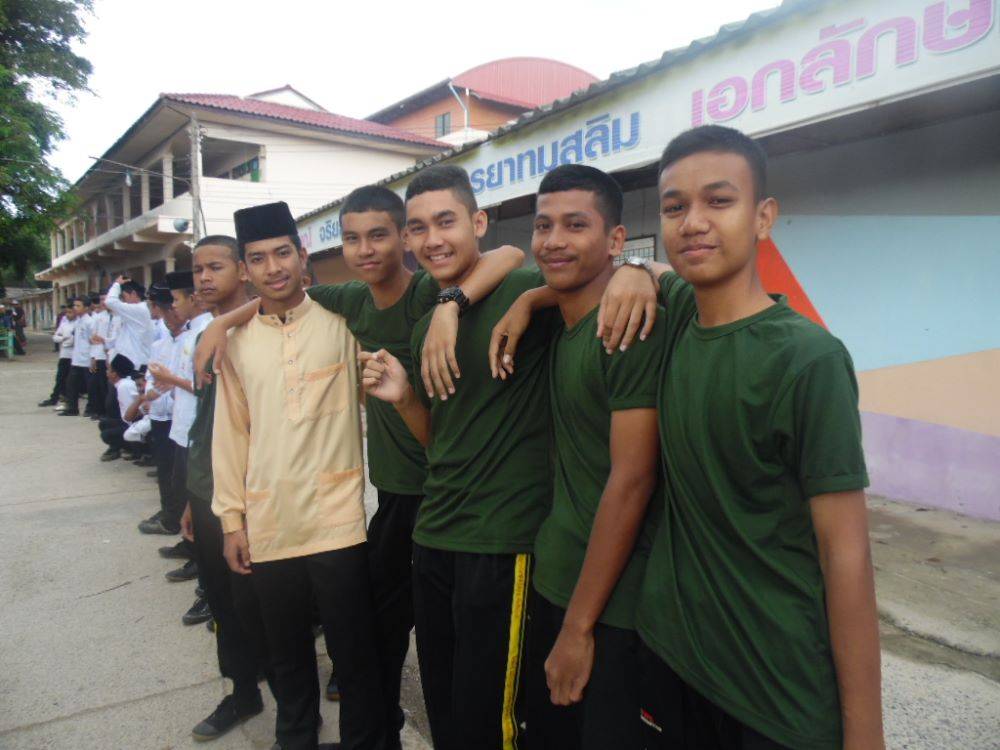 โรงเรียนรุ่งโรจน์วิทยา