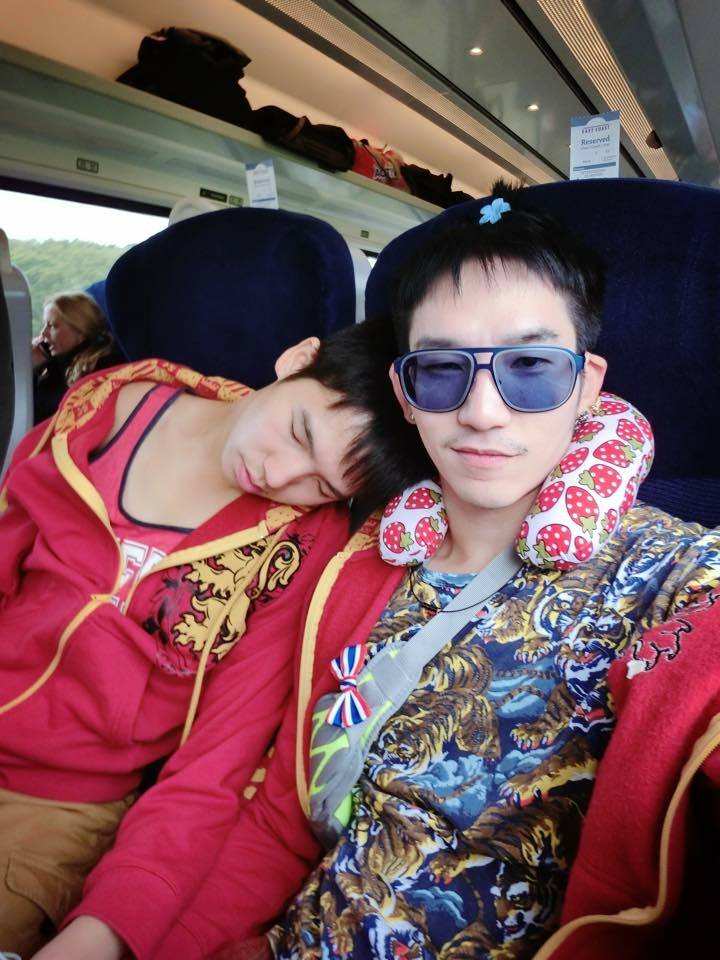 หวานชื่นรื่นรม  ฟินไปกับเขาและเขา 1,222