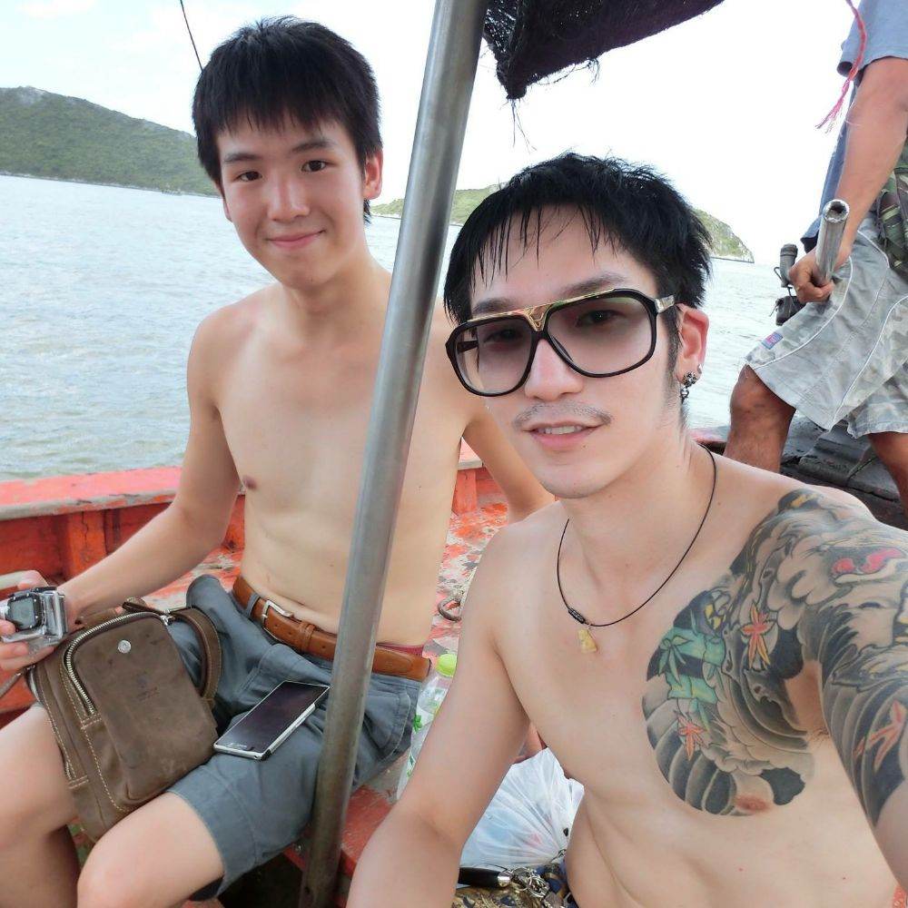 หวานชื่นรื่นรม  ฟินไปกับเขาและเขา 1,222