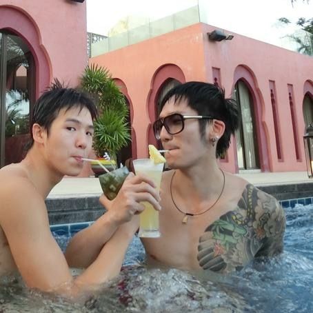 หวานชื่นรื่นรม  ฟินไปกับเขาและเขา 1,222