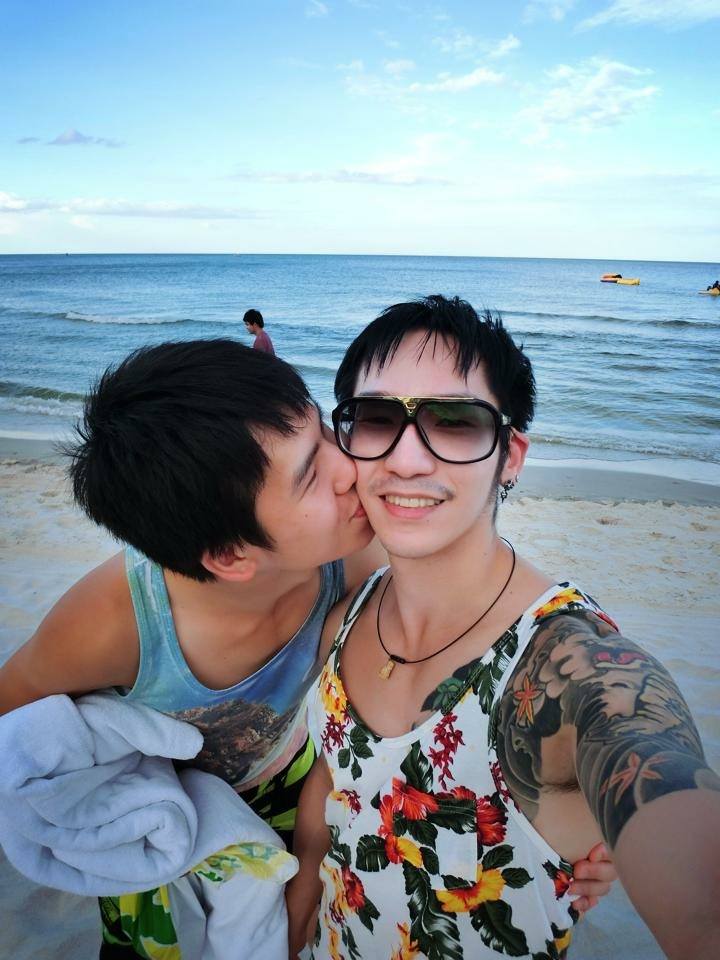 หวานชื่นรื่นรม  ฟินไปกับเขาและเขา 1,222