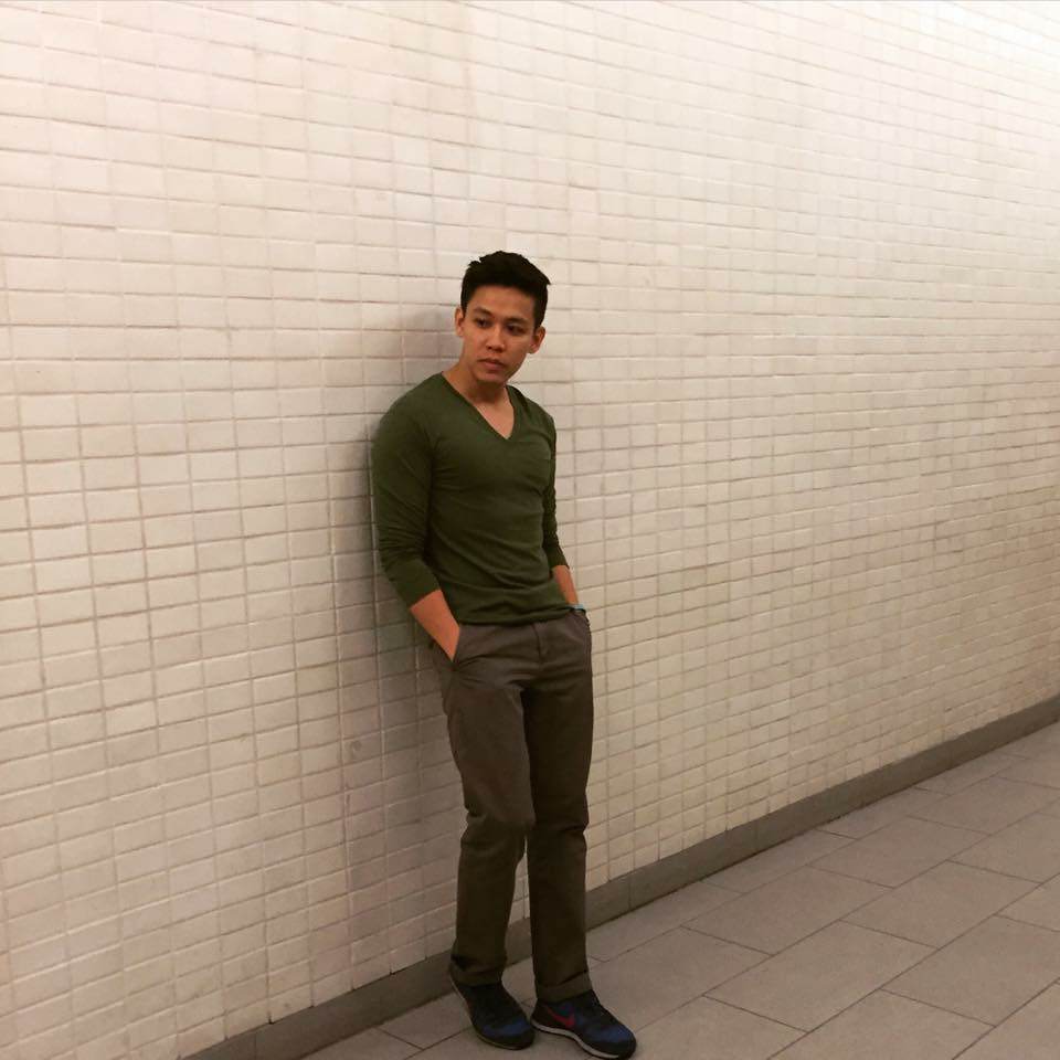 ผู้ชายที่หล่อมีความดึงดูด 1,223