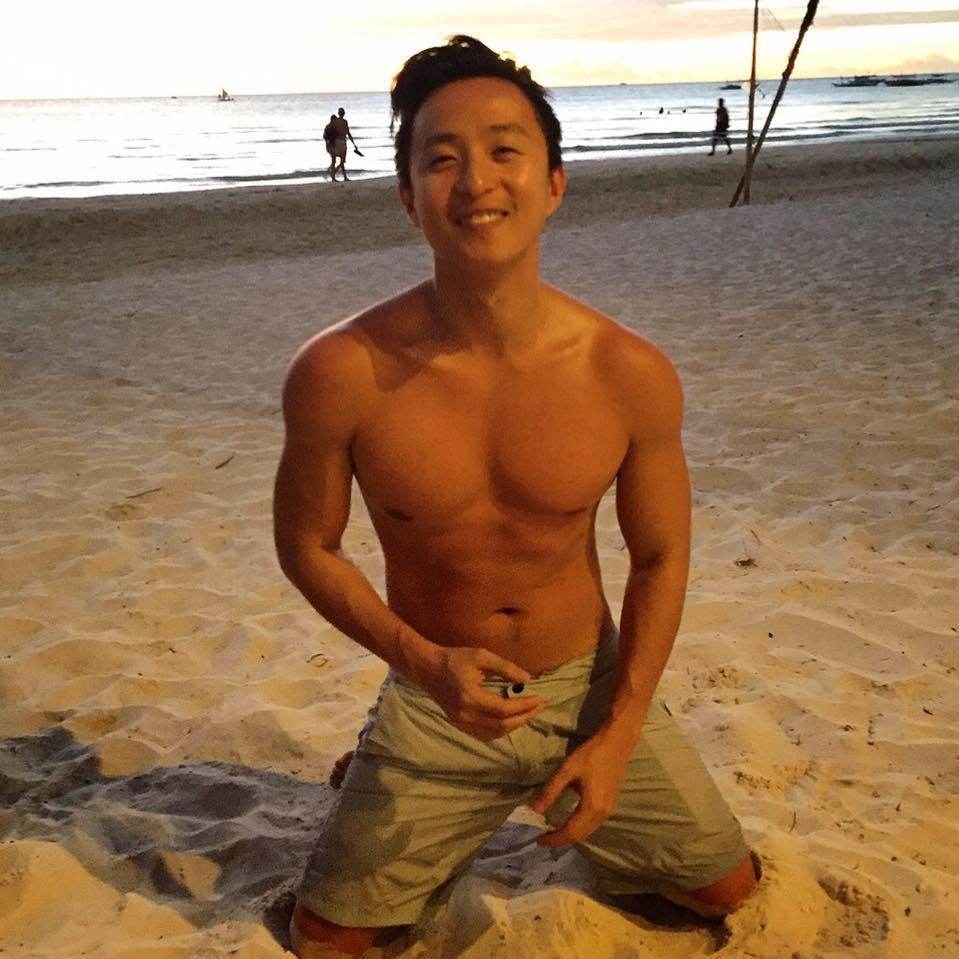 ผู้ชายที่หล่อมีความดึงดูด 1,228