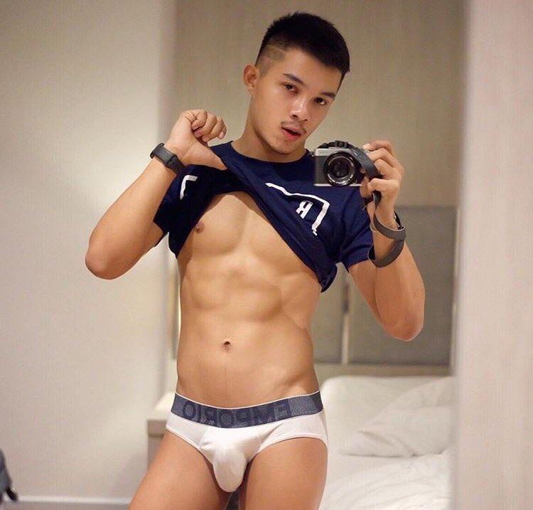 เล็กๆมีไว้ใช้ ใหญ่ๆมีไว้โชว์