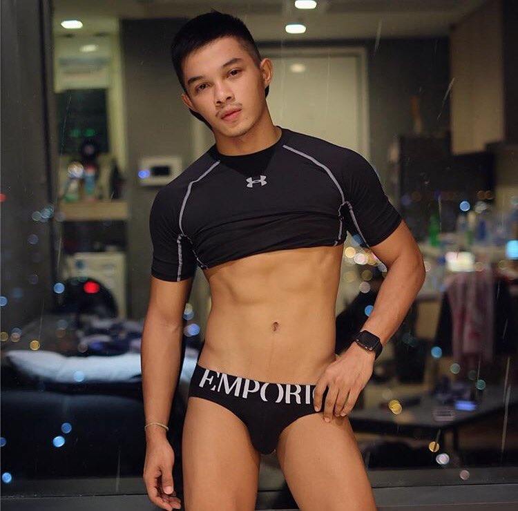 เล็กๆมีไว้ใช้ ใหญ่ๆมีไว้โชว์