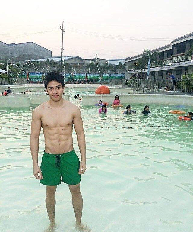 ผู้ชายพาเพลิน 4