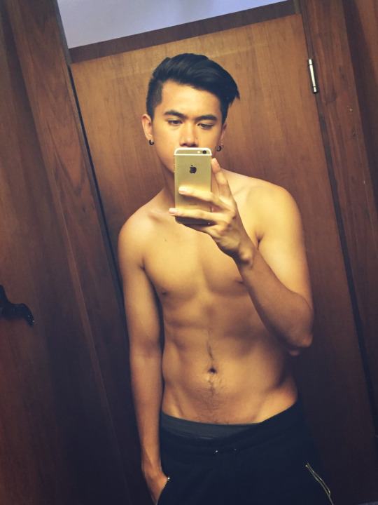 ผู้ชายพาเพลิน 4