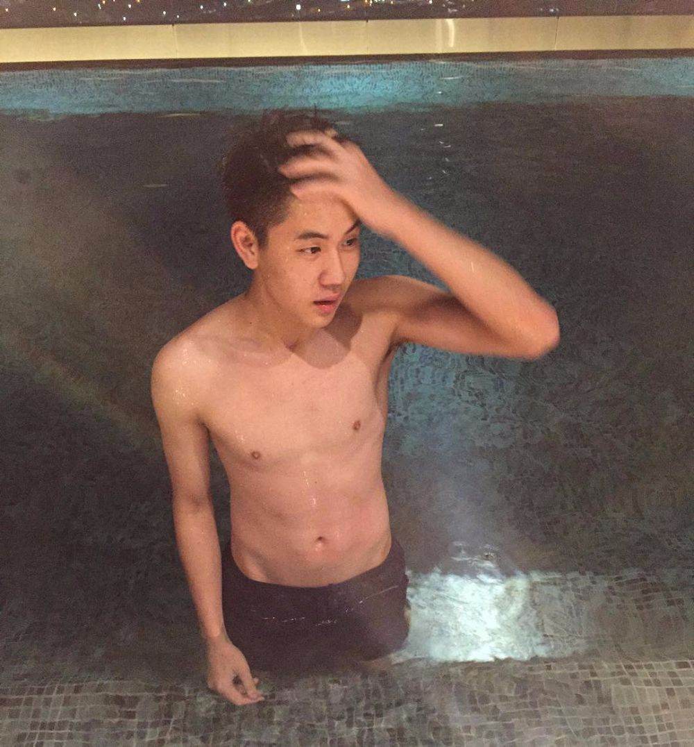 ผู้ชายพาเพลิน 4