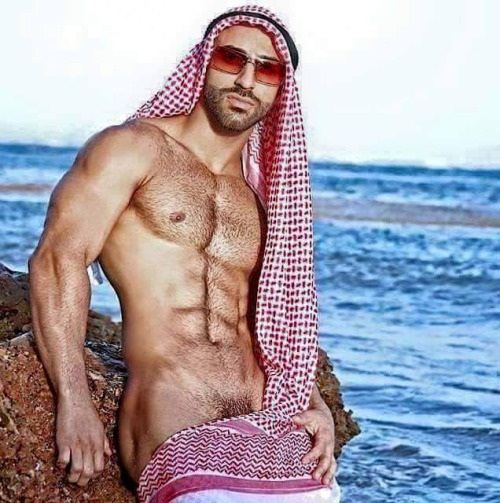 Dream Men 31 (+18)