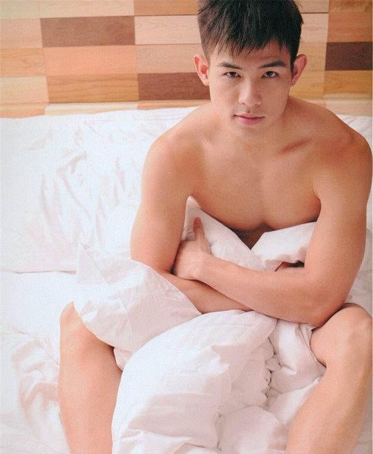 Dream Men 31 (+18)