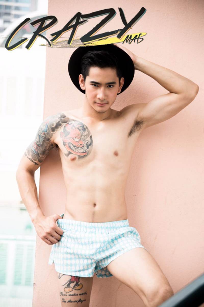 CRAZY magazine หนุ่มหล่อนมชมพู พร้อมคลิปเบื้องหลัง