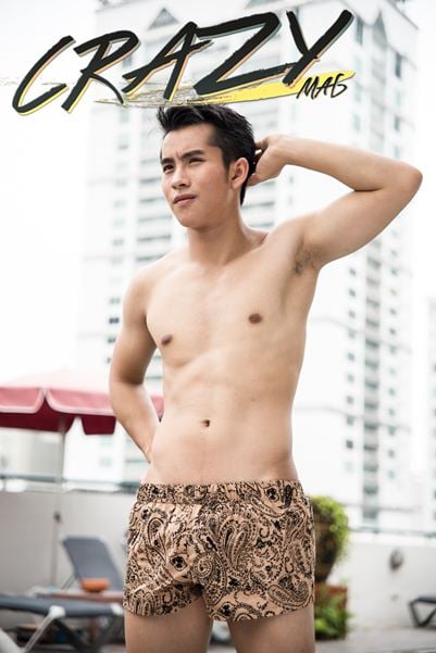 CRAZY magazine หนุ่มหล่อนมชมพู พร้อมคลิปเบื้องหลัง