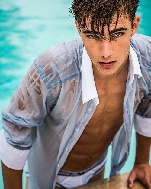 Dream Men 34 (+18)