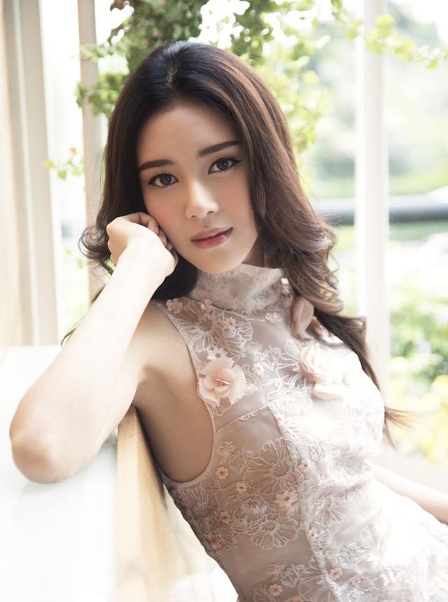 ตูน พิมพ์ปวีณ์ @ BaNANA Magazine issue 31 July 2016