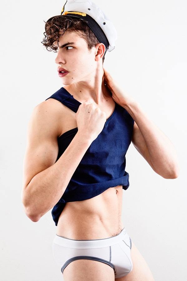 Dream Men 37 (+18)