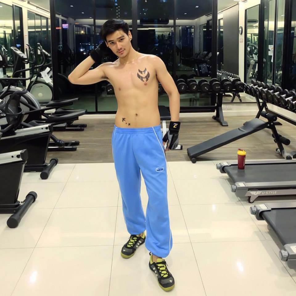 นายน่าเย็บบบบ